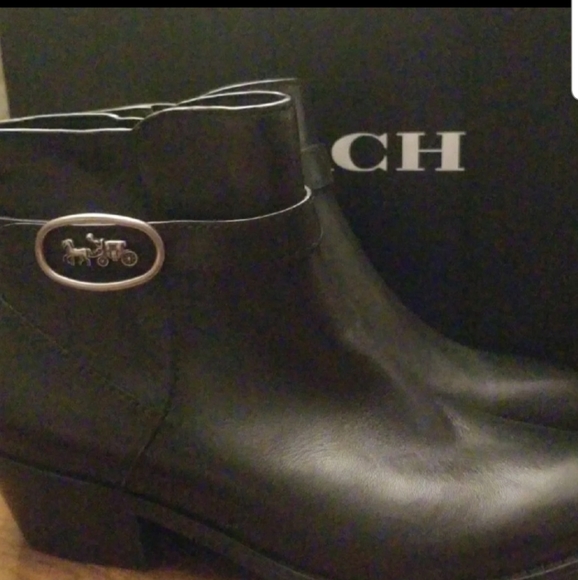 NWB Coach Leather Ankle Boot - Picture 2 of 11